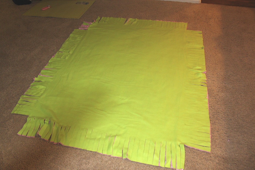 Blanket Sizes Chart #fleece #tie #blanket #size #chart I'm always asked,  How big should I make a ..…